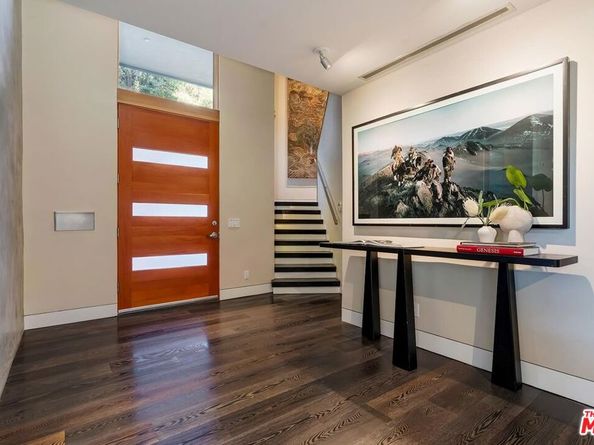 831 Georgina Avenue, Santa Monica CA 90402