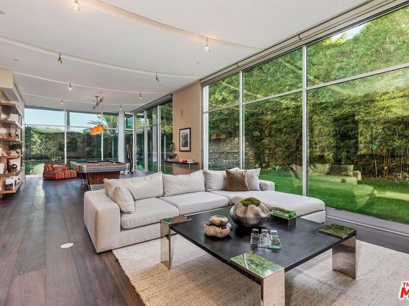 831 Georgina Avenue, Santa Monica CA 90402