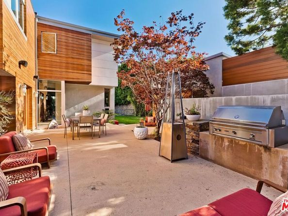 831 Georgina Avenue, Santa Monica CA 90402