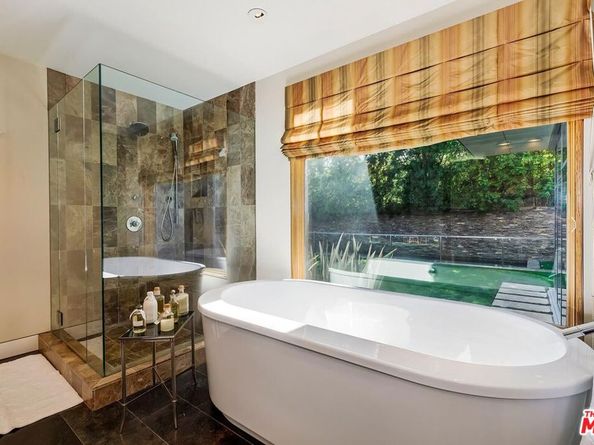 831 Georgina Avenue, Santa Monica CA 90402