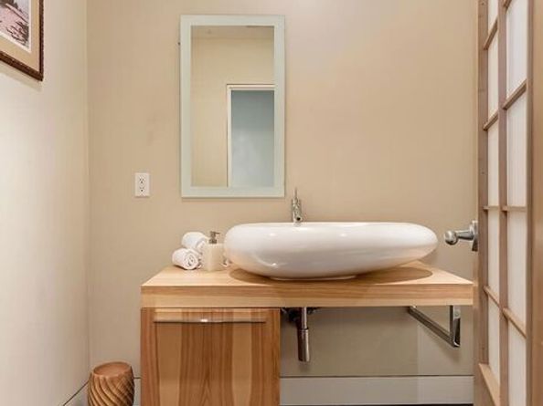 831 Georgina Avenue, Santa Monica CA 90402