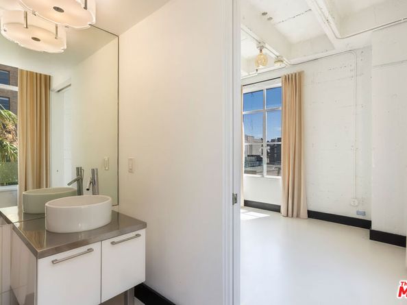 6253 Hollywood Boulevard 501, Los Angeles CA 90028