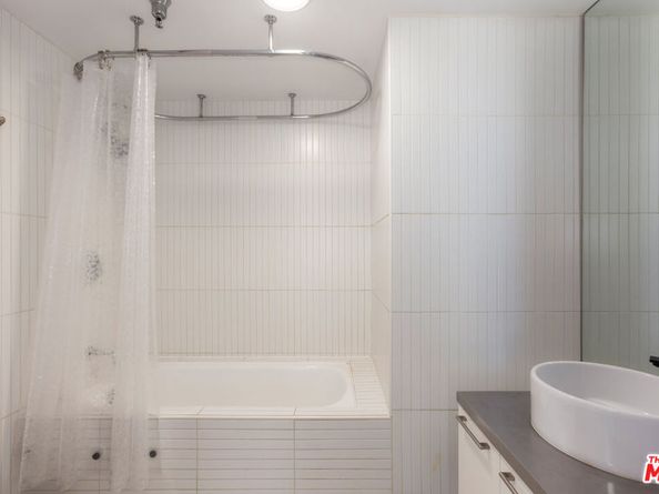 6253 Hollywood Boulevard 501, Los Angeles CA 90028