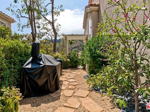 638 Palisades Drive, Pacific Palisades CA 90272