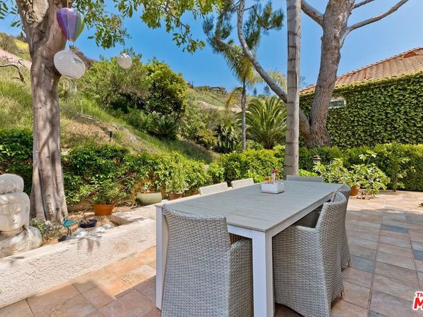 638 Palisades Drive, Pacific Palisades CA 90272