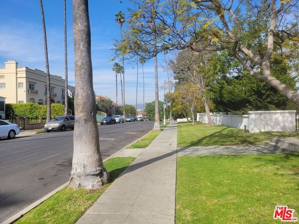 1125 3rd Avenue, Los Angeles CA 90019