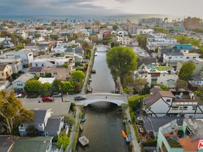 416 Carroll Canal, Venice CA 90291