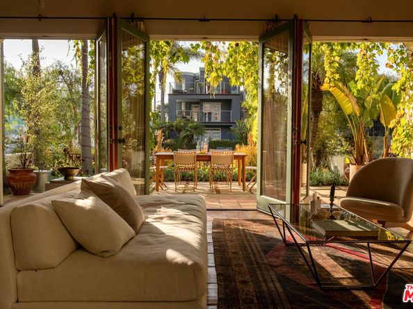 416 Carroll Canal, Venice CA 90291