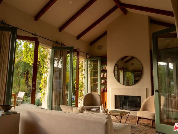 416 Carroll Canal, Venice CA 90291