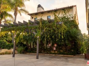 416 Carroll Canal, Venice CA 90291