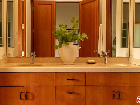 416 Carroll Canal, Venice CA 90291