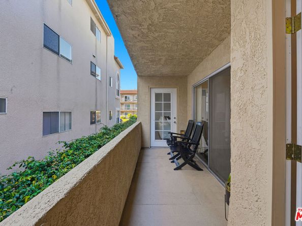 10732 Woodbine Street 3, Los Angeles CA 90034