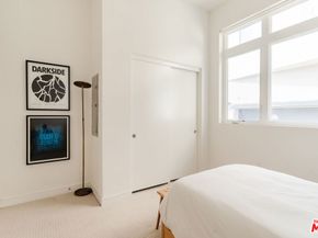 1124 W Panorama Way, Los Angeles CA 90012