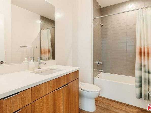 1124 W Panorama Way, Los Angeles CA 90012