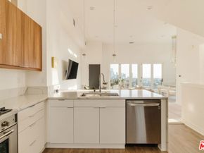 1124 W Panorama Way, Los Angeles CA 90012