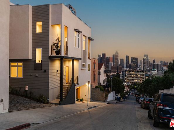 1124 W Panorama Way, Los Angeles CA 90012