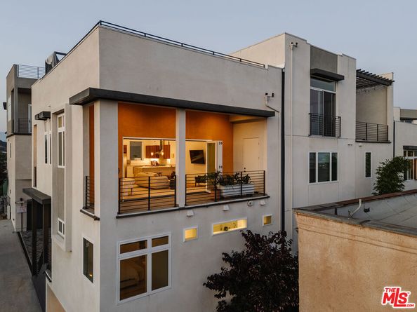 1124 W Panorama Way, Los Angeles CA 90012