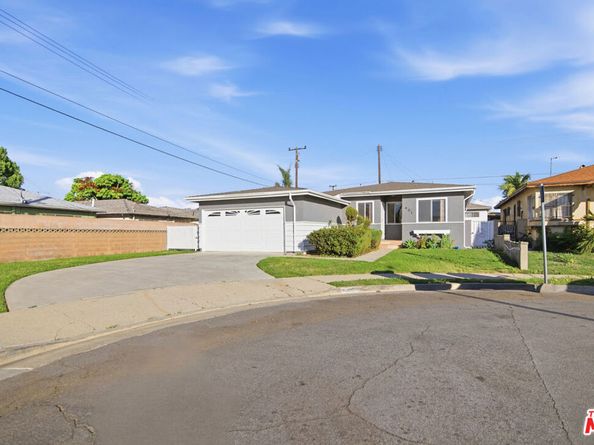 401 E Darlan Street, Gardena CA 90248