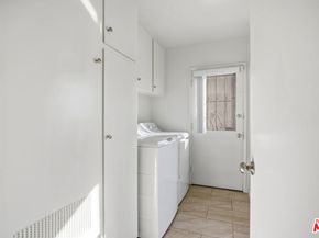 401 E Darlan Street, Gardena CA 90248