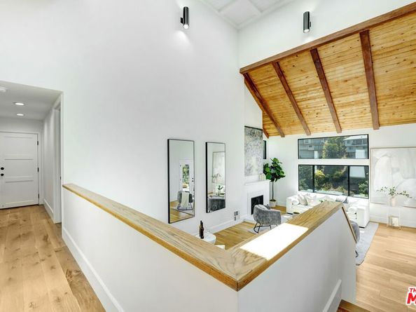 2506 Zorada Drive, Los Angeles CA 90046