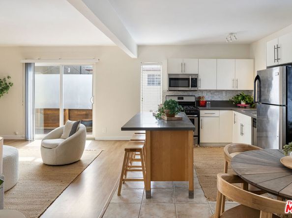 34 Anchorage Street, Venice CA 90292