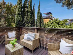34 Anchorage Street, Venice CA 90292