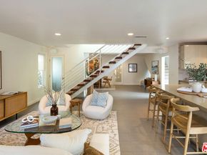 34 Anchorage Street, Venice CA 90292