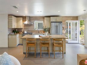 34 Anchorage Street, Venice CA 90292