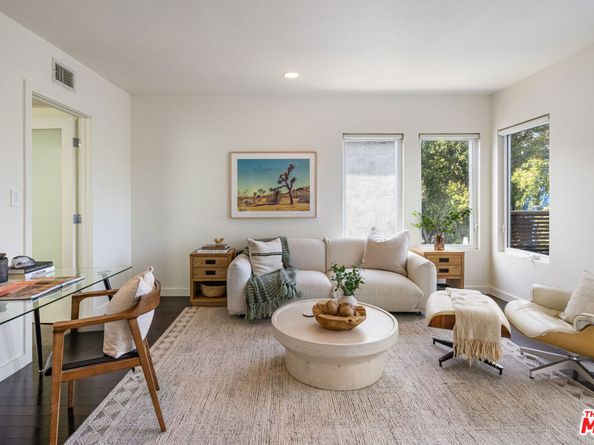 34 Anchorage Street, Venice CA 90292