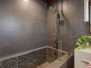 34 Anchorage Street, Venice CA 90292