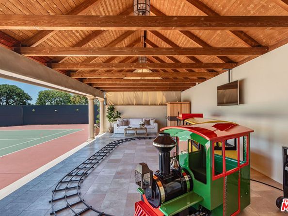 1309 Davies Drive, Beverly Hills CA 90210