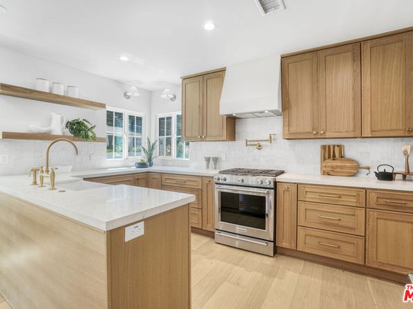 1831 Benedict Canyon Drive, Beverly Hills CA 90210