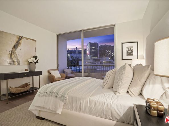 1100 Alta Loma Road 904, West Hollywood CA 90069