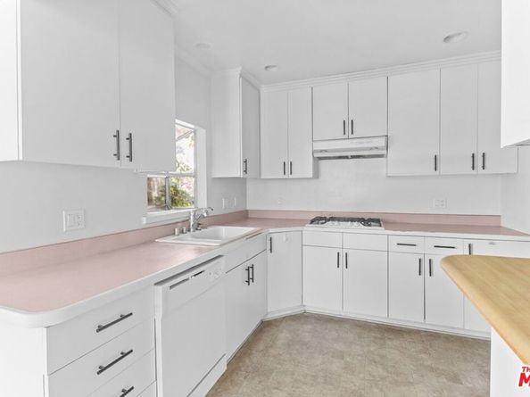 2652 Stoner Avenue, Los Angeles CA 90064