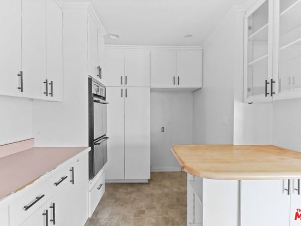 2652 Stoner Avenue, Los Angeles CA 90064