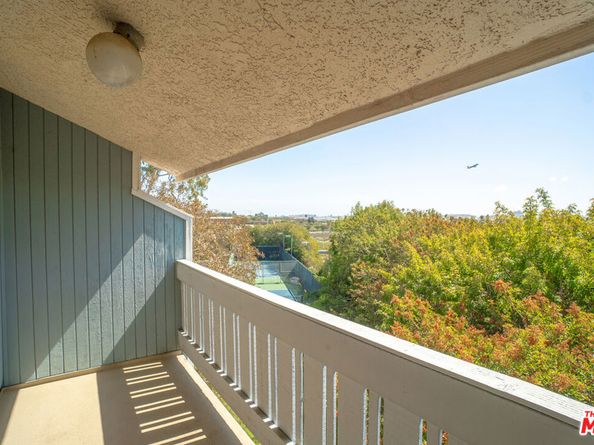 8162 Manitoba Street 313, Playa Del Rey CA 90293