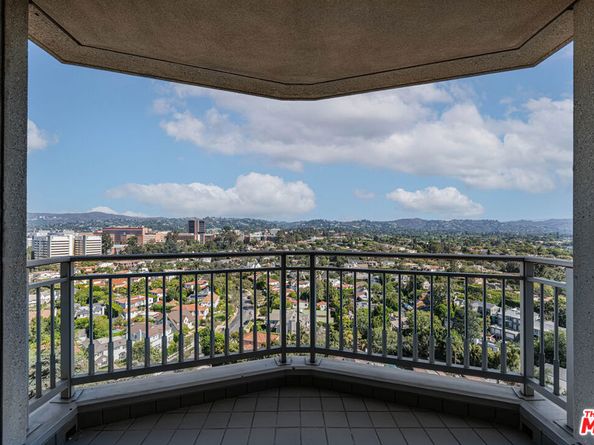 10727 Wilshire Boulevard 1802, Los Angeles CA 90024