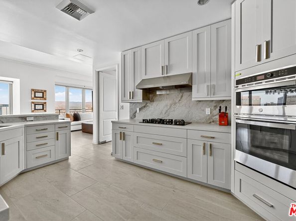 10727 Wilshire Boulevard 1802, Los Angeles CA 90024