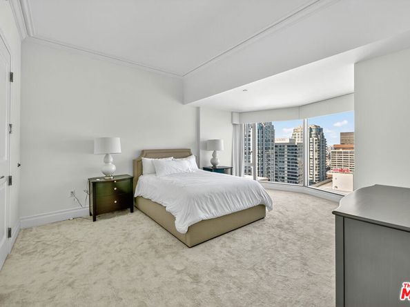 10727 Wilshire Boulevard 1802, Los Angeles CA 90024