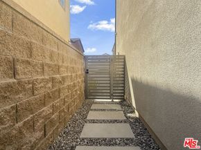 20629 W Chestnut Circle, Porter Ranch CA 91326