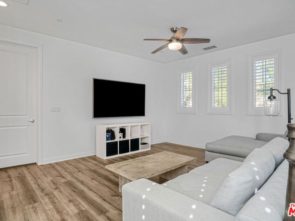 20629 W Chestnut Circle, Porter Ranch CA 91326