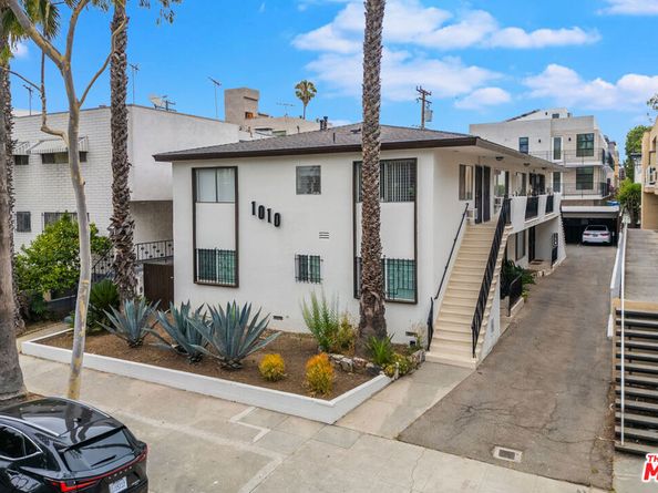 1010 N Orange Grove Avenue, West Hollywood CA 90046