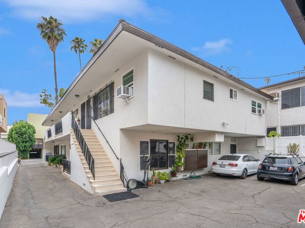 1010 N Orange Grove Avenue, West Hollywood CA 90046