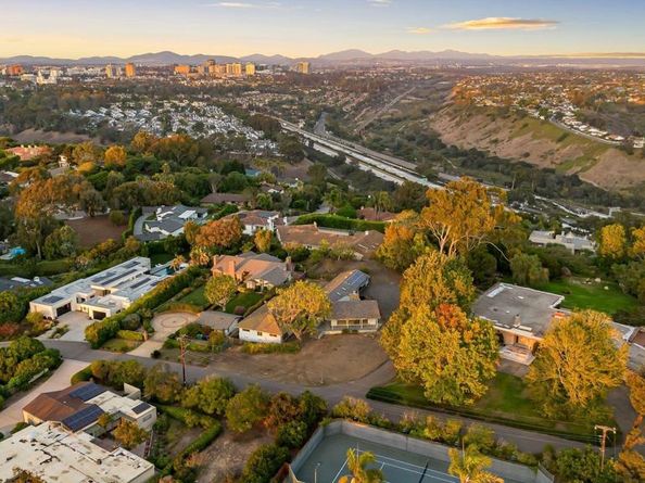 7835 La Jolla Vista Drive, La Jolla CA 92037