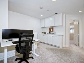16903 New Rochelle Way 91, San Diego CA 92127