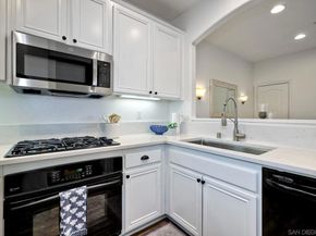 16903 New Rochelle Way 91, San Diego CA 92127