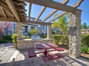 16903 New Rochelle Way 91, San Diego CA 92127