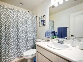 16903 New Rochelle Way 91, San Diego CA 92127