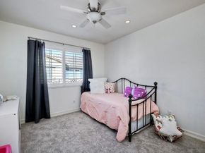 16903 New Rochelle Way 91, San Diego CA 92127