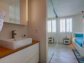 725 Redondo Ct 27, San Diego CA 92109